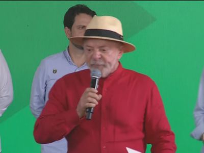 Lula vistoria obra na BR-116 e defende renegociação da dívida de Minas em visita a Governador Valadares