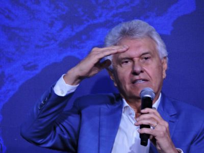 Caiado critica carga tributária e diz que Brasil perde empresas para o Paraguai