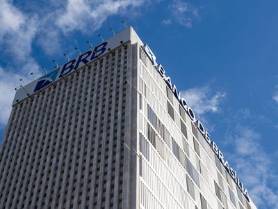 Governadora do DF pede ajuda a Lula para crise do BRB
