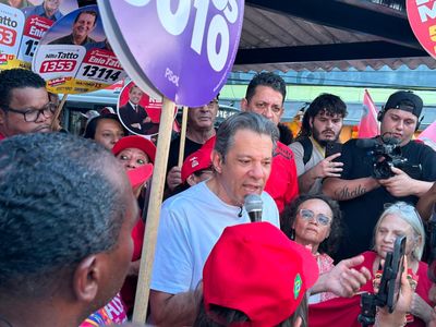 Haddad propõe tornozeleira eletrônica para agressores de mulheres e cobra custo dos autores