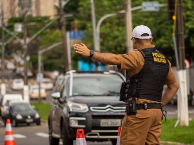 PF Aprende 2 Toneladas de Maconha