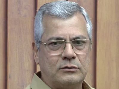 Iran Barbosa mantém candidatura ao Senado e critica aliança com PT em entrevista