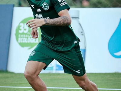 Goiás renova contrato do zagueiro Murilo Câmara até 2029