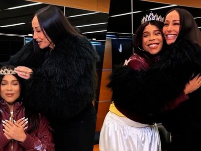 Sabrina Sato faz cerimônia simbólica de coroação para Blogueirinha antes de estreia na TV