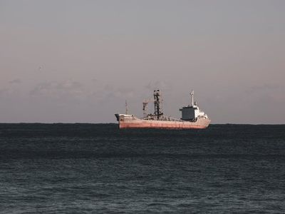 Petróleo cai 6%