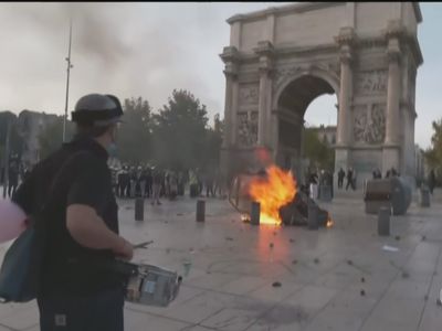 Protestos na Europa terminam em confrontos; França prende mais de mil pessoas