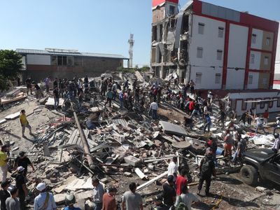 Terremoto de magnitude 7,4 atinge Colômbia e deixa ao menos 20 mortos
