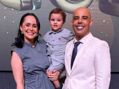 Viúva de pastor que morreu após cirurgia diz se sentir 'incompleta' e revela planos de engravidar novamente
