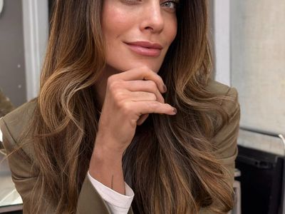 Joana Balaguer revela rotina de cuidados e beleza após comparação aos 42 anos