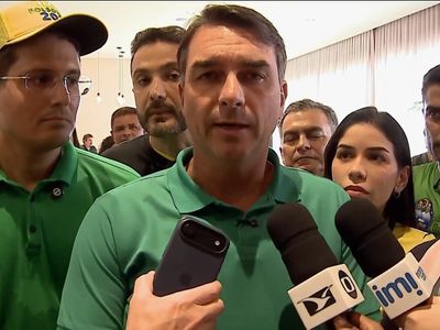 Flávio Bolsonaro defende educação e tecnologia para jovens em agenda no Maranhão