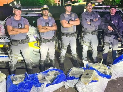 Polícia apreende mais de 560 kg de drogas escondidos em sacos de pipoca em ônibus no interior de SP