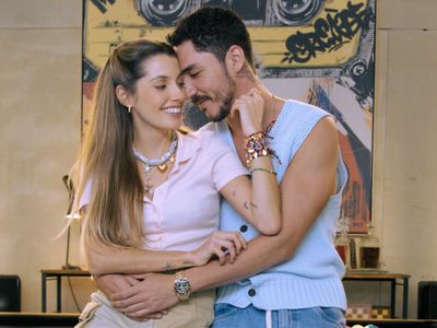 Deixa Acontecer estreia no Globoplay com Paola Antonini e João Vitor Silva