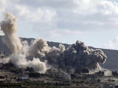 Israel bombardeia sul do Líbano e ordena retirada de civis de áreas atingidas