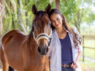 Alane Dias estreia em novelas na trama das seis Lá na Minha Terra