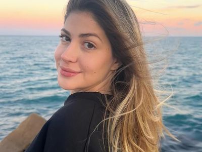 Filha de radialista morre aos 23 anos após descobrir câncer por fraqueza incomum