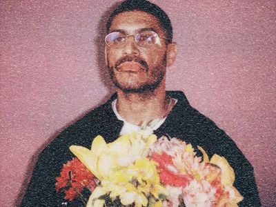 Criolo inicia turnê comemorativa de 15 anos do álbum 'Nó na orelha' com show no Coala