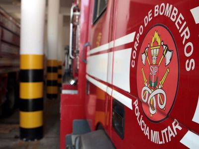 Dois homens somem ao serem levados por correnteza em Jandira