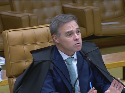 STF afasta diretor-geral da PF após ministro relatar monitoramento ilegal