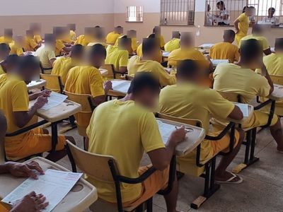 Detentos em Goiás alcançam recorde em certificação escolar