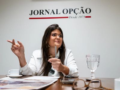 TRE cassou mandato de Aava Santiago por infidelidade partidária