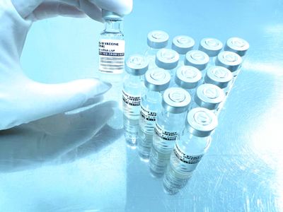 Fiocruz inicia testes em humanos com primeira vacina de mRNA 100% nacional