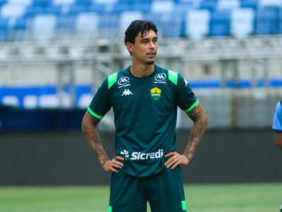 Cuiabá confirma retorno de Vitor Mendes para duelo contra o Vila Nova