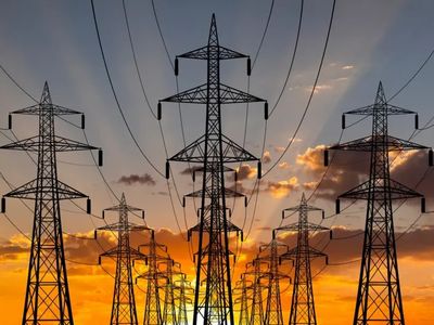 Videoaula do Lá Vem o Enem explica energia e potência com simulados