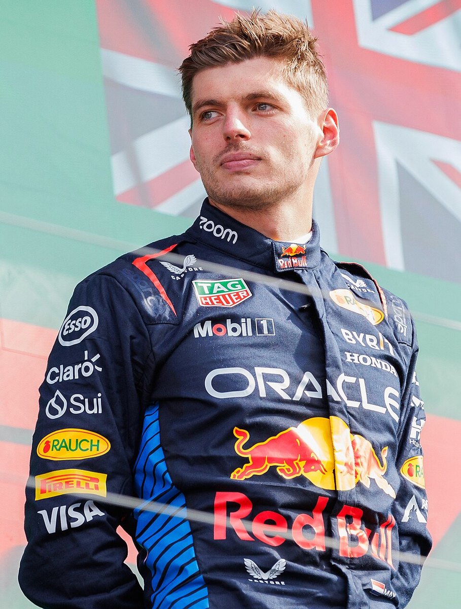 Verstappen Incentiva Engenheiro