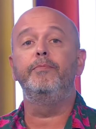 Apresentador Alex Escobar Passa Mal Ao Vivo
